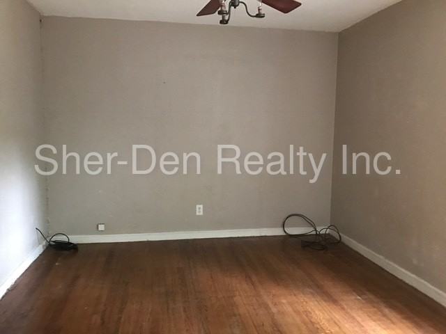 404 Cardinal Ln - Photo 2 of 3