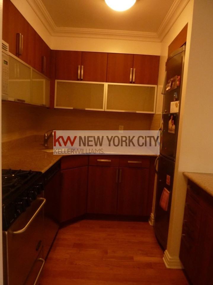 135-05 96th Street #11A - Photo 2 of 4