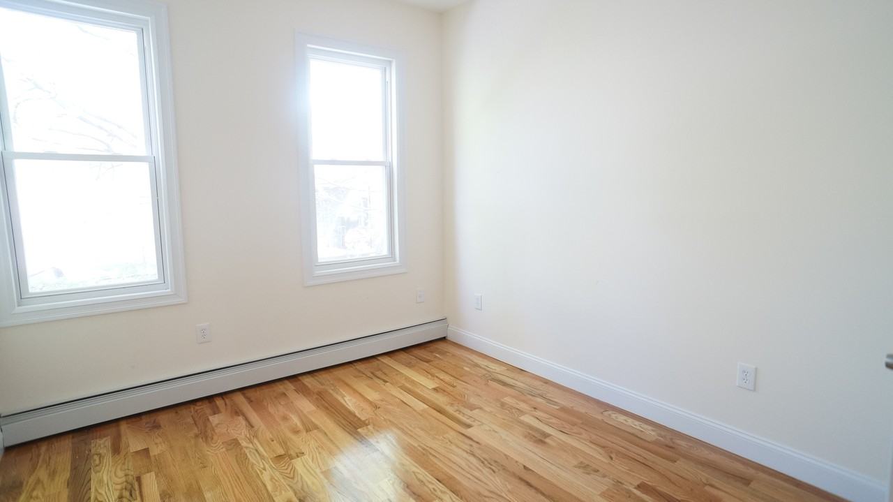 1312 Findlay Ave #2 - Photo 3 of 6