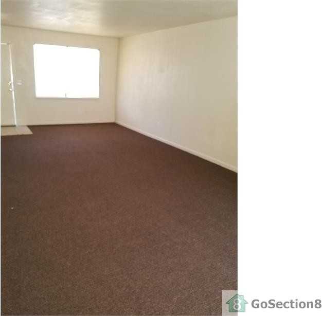 645 NE 28th St - Photo 2 of 3