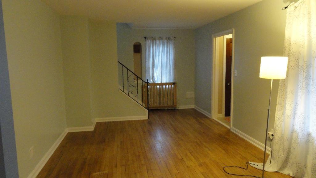 221 Ivanhoe Rd - Photo 3 of 19