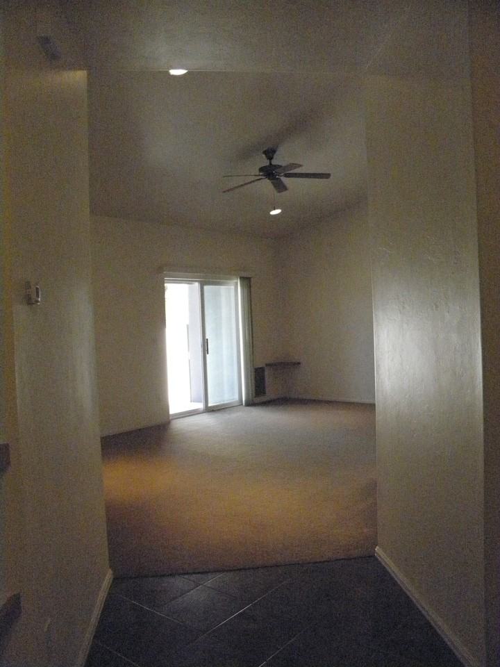 208 Crossroads Cir - Photo 3 of 18
