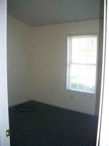 3712 Ventnor Rd SE - Photo 3 of 7