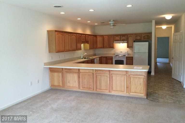 10738 Bower Ave - Photo 3 of 21