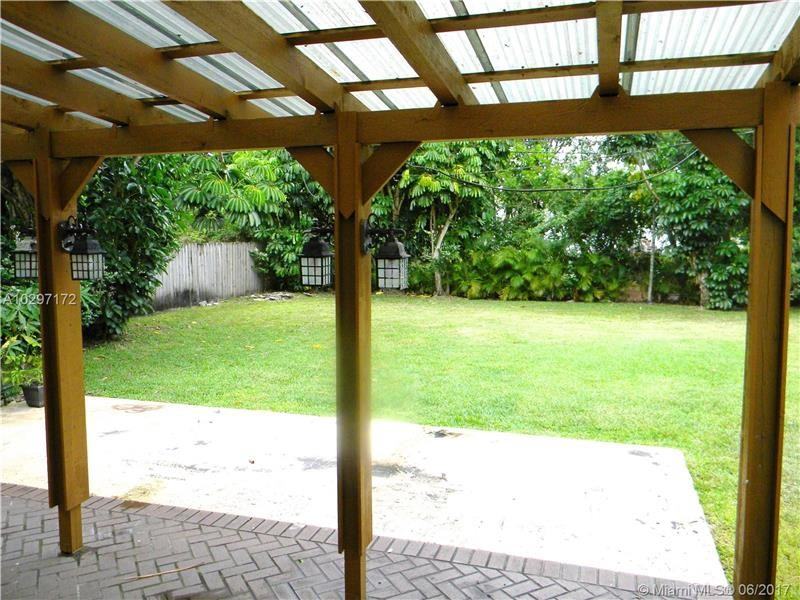 141 NW 88th St - Photo 3 of 17