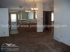 390 E Valley Cir - Photo 3 of 6