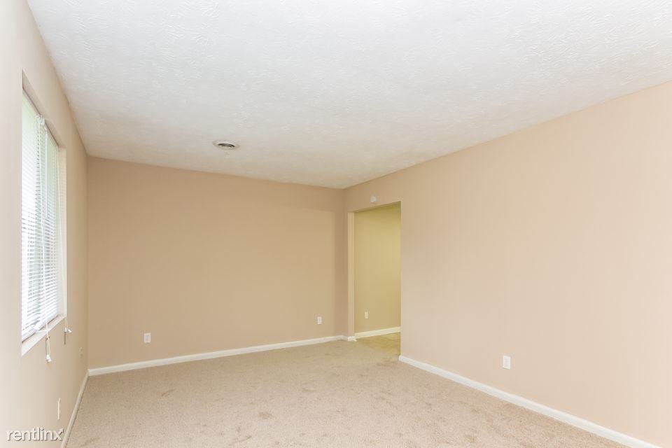 2249 Fairway Cir SW - Photo 2 of 20