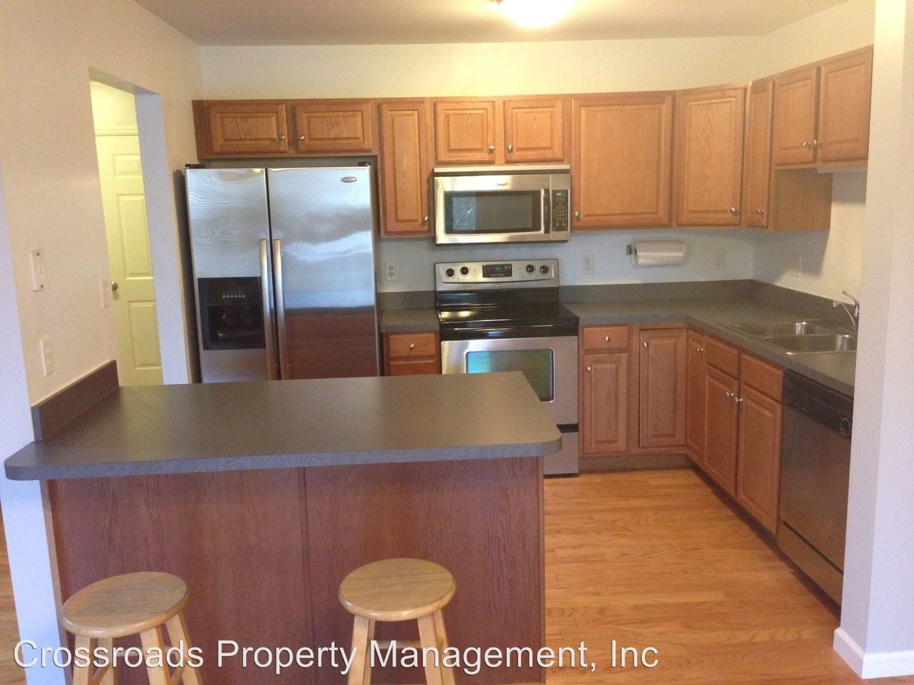 604 Fox Ridge Ln - Photo 2 of 16