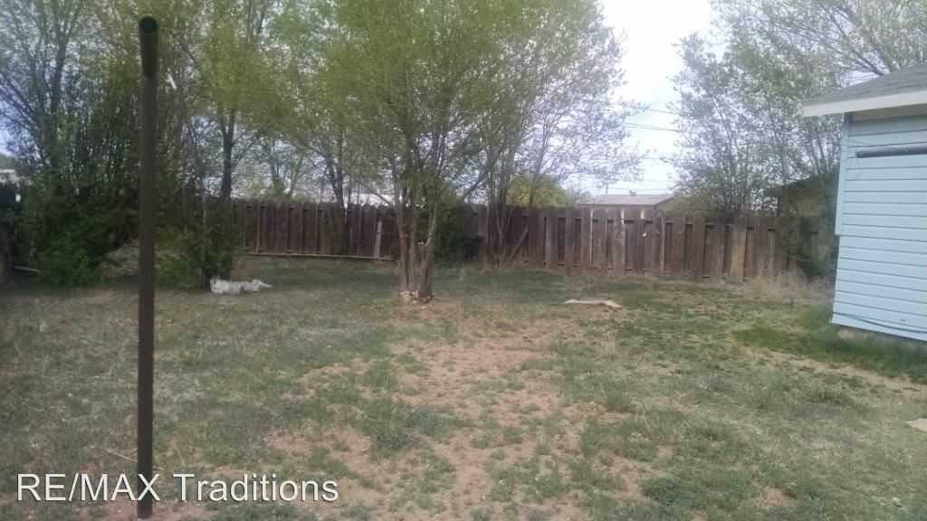 802 S Sunset - Photo 2 of 11