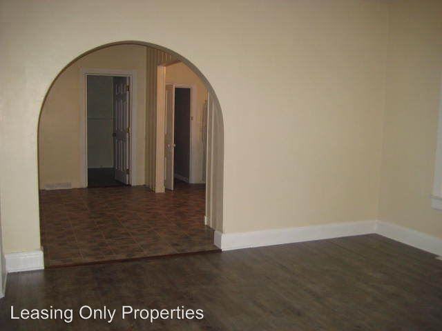 7320 12th Ave - Photo 3 of 11