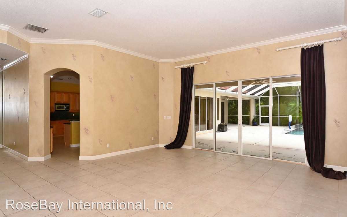 9080 Misty Creek Dr - Photo 3 of 19