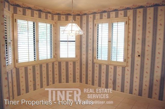 2088 University Park Dr - Photo 2 of 14