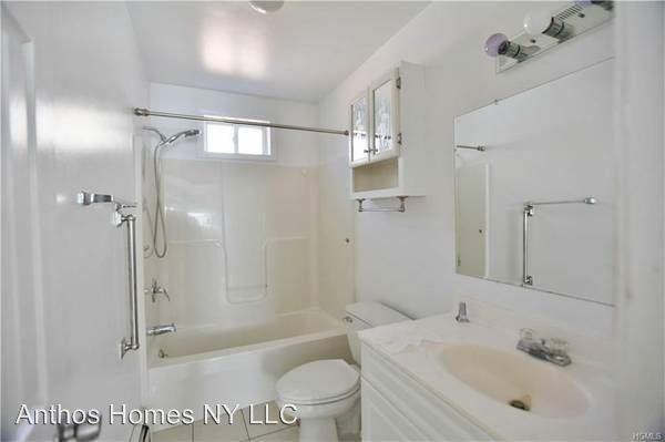 85 Timber Hill Ln - Photo 3 of 8