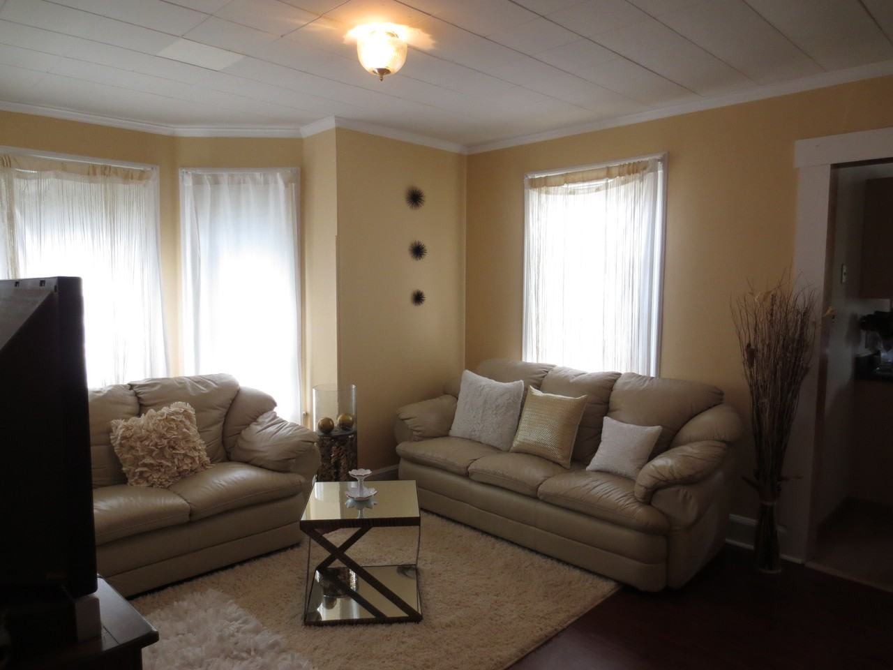 311 N Washington Ave - Photo 2 of 7