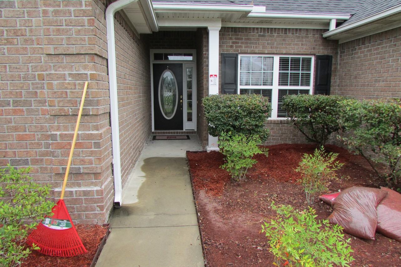 723 English Oak Dr - Photo 2 of 25