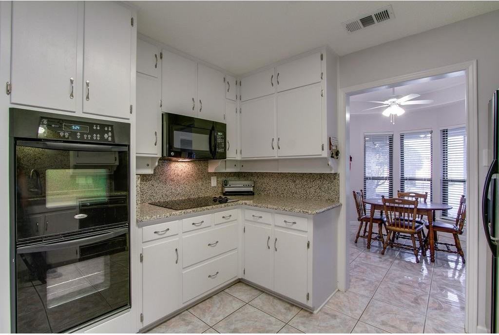 3513 Meadowlark Ln - Photo 3 of 14