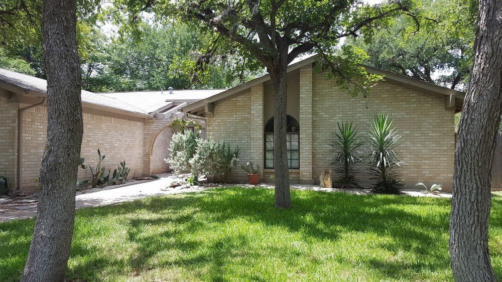 1104 Lime Rock Dr - Photo 3 of 20