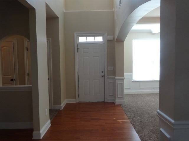 912 Golden Bell Ln - Photo 3 of 20