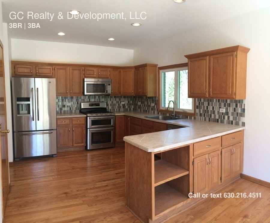 27316 W Nippersink Rd - Photo 3 of 10