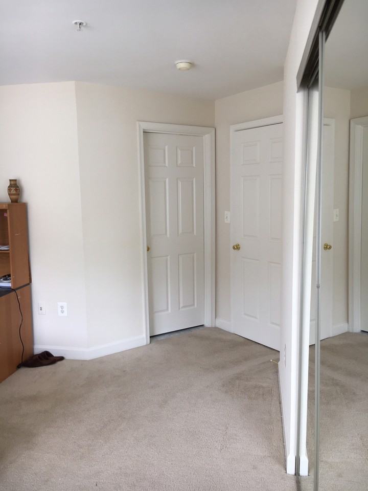2165 San Moritz Cir - Photo 3 of 7