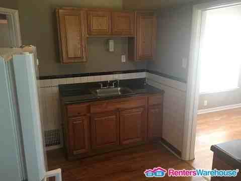 7513 Belwood Dr - Photo 2 of 15