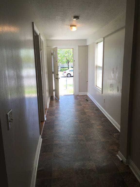 2314 Portland Ave - Photo 2 of 4