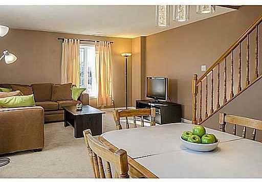 584 Lakeridge Dr - Photo 3 of 12