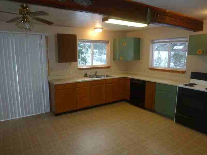 142 E Dufort Rd - Photo 3 of 7