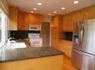3934 Wellington Square B - Photo 2 of 15
