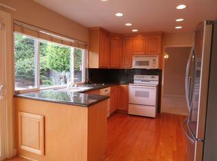 3934 Wellington Square B - Photo 3 of 15