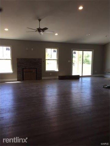 3633 Justine Drive - Photo 3 of 4