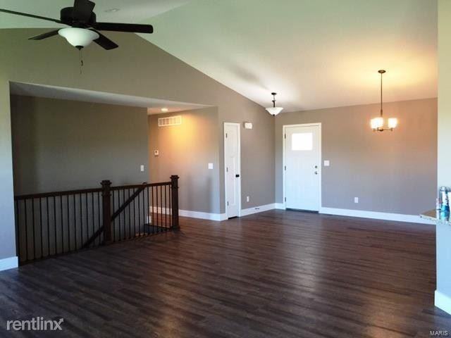 3640 Justine Drive - Photo 2 of 5