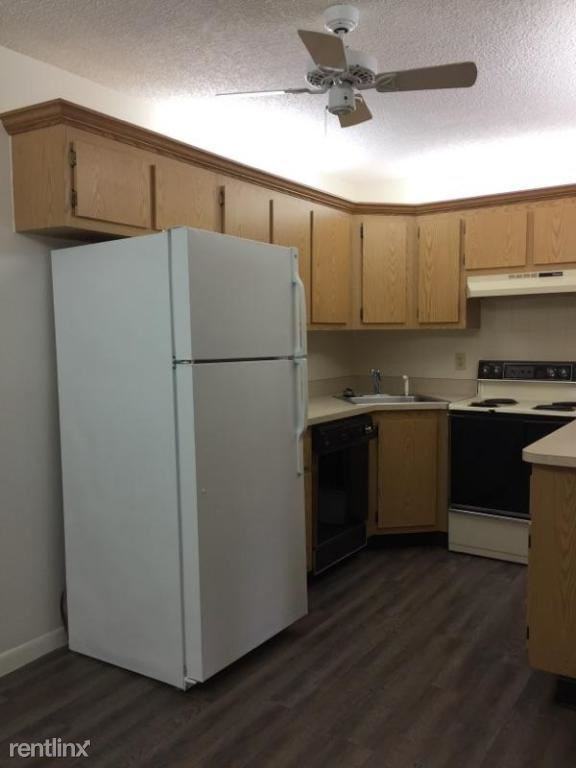 815 Sky Pine Way - Photo 2 of 8