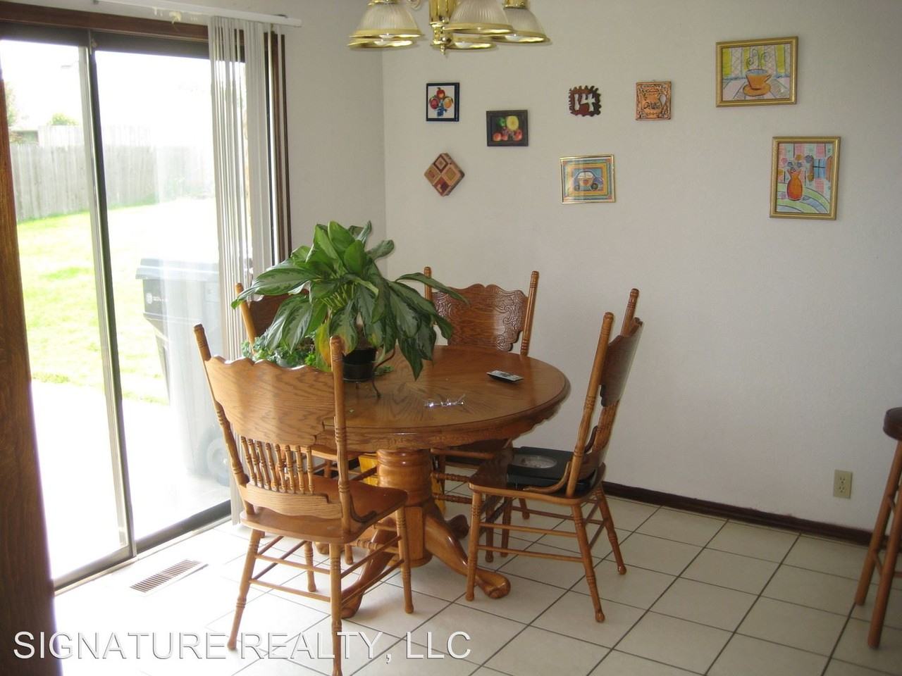 9603 Berkley Ct - Photo 3 of 13