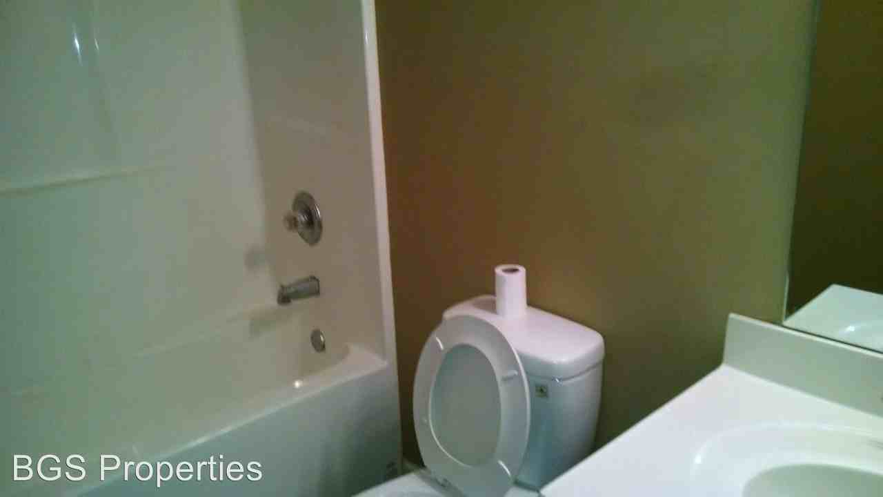207 Longfellow Ave - Photo 3 of 7