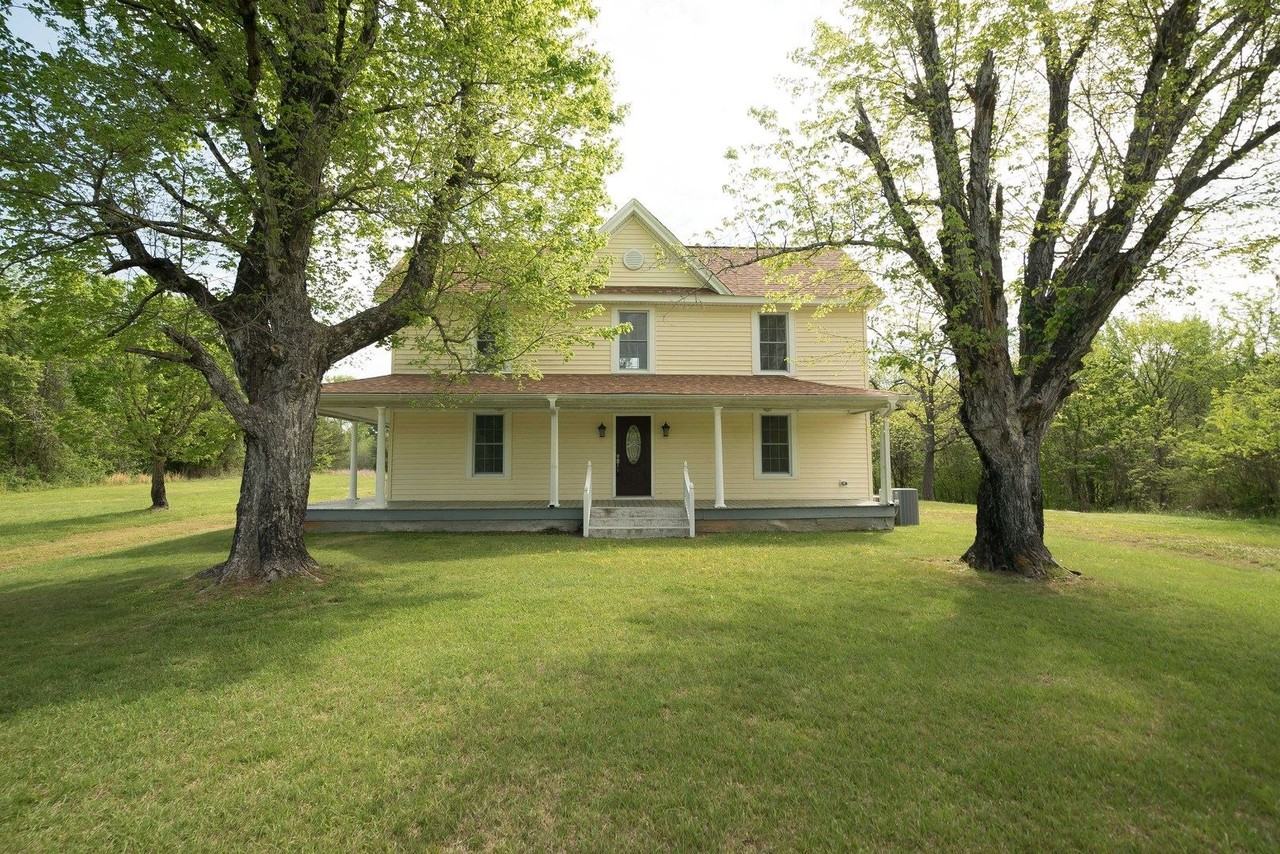 209 Enos Slaughter Rd - Photo 2 of 24