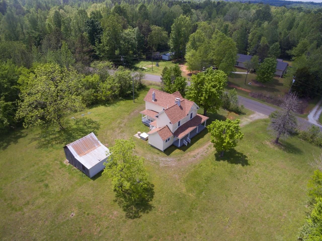 209 Enos Slaughter Rd - Photo 3 of 24