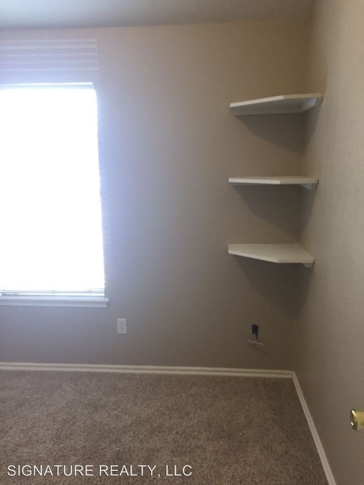 2612 NW 164th Terrace - Photo 3 of 12