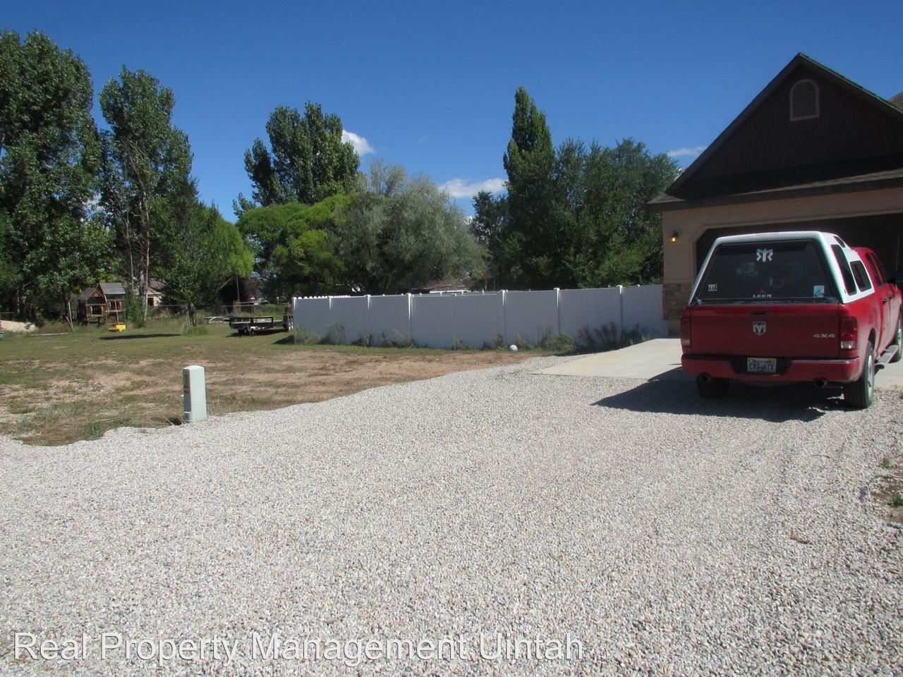 590 N 300 E - Photo 2 of 14