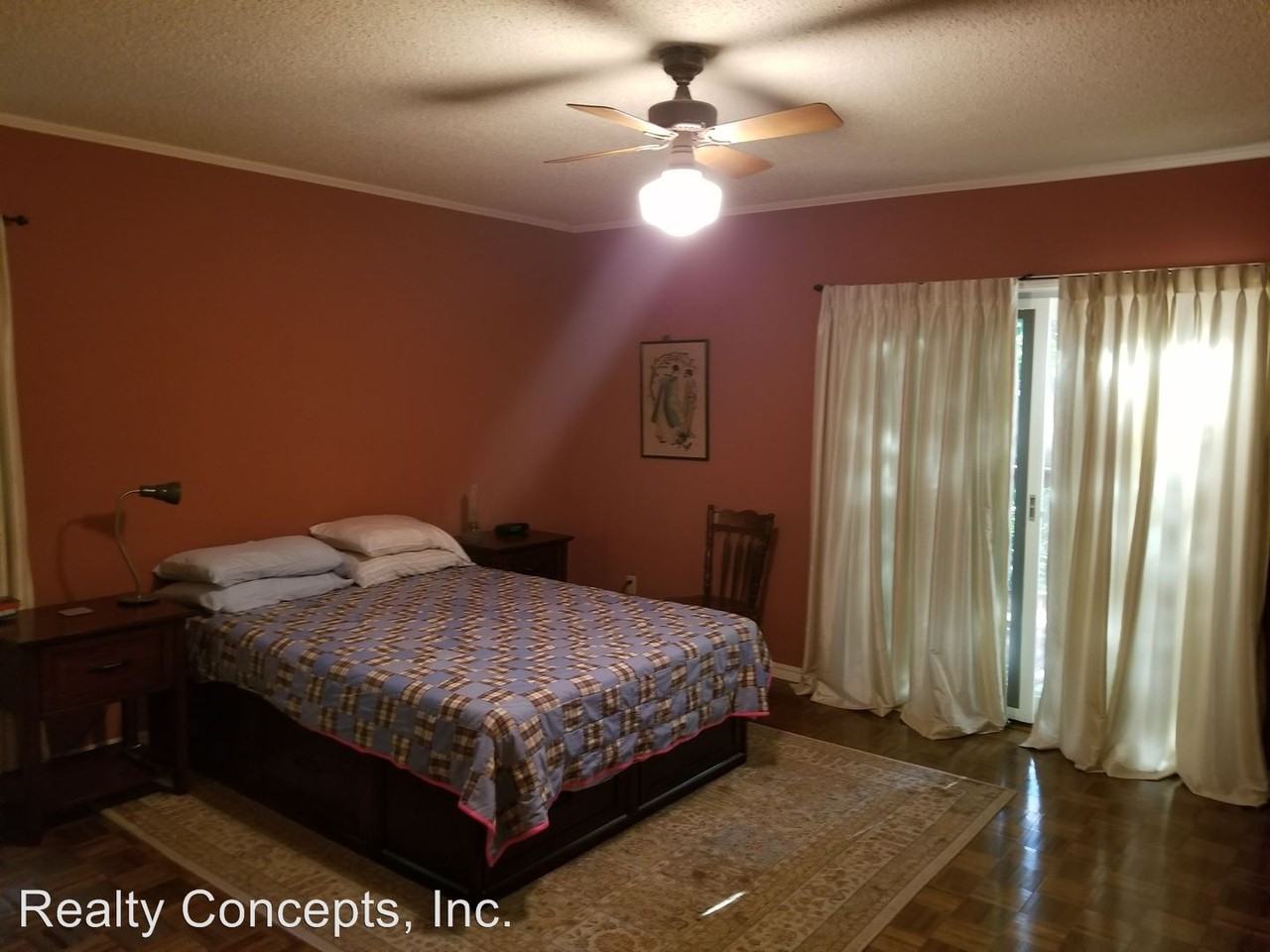 2457 N Sherwood Ln - Photo 3 of 10