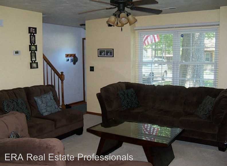 1129 George St - Photo 2 of 14