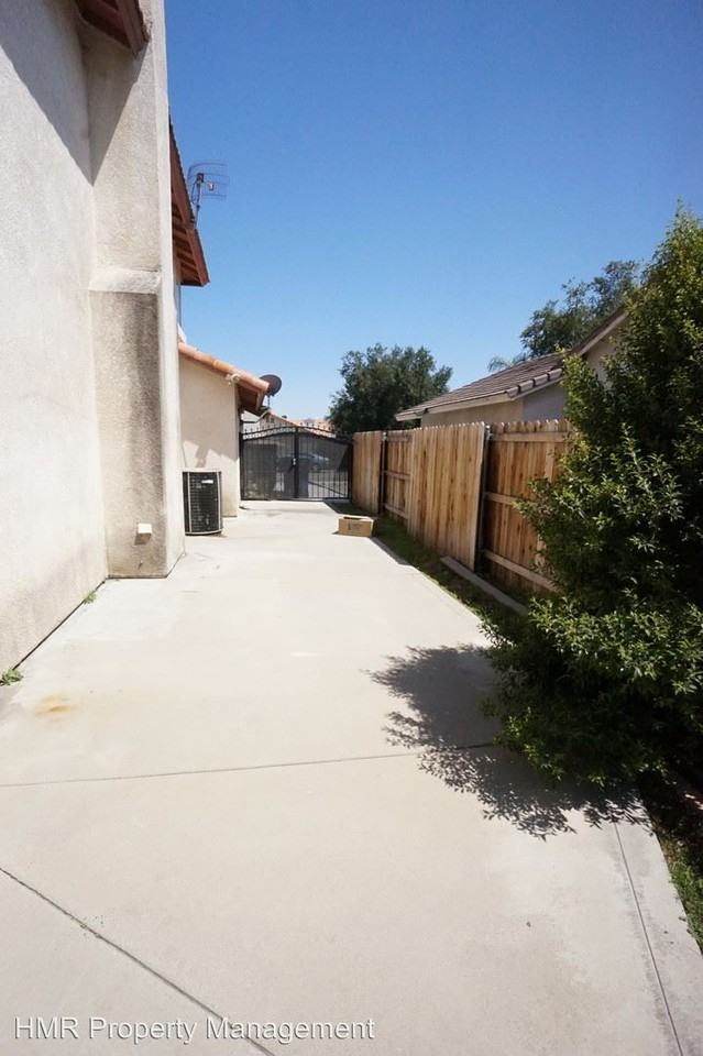 4876 Cristy Ave - Photo 3 of 44