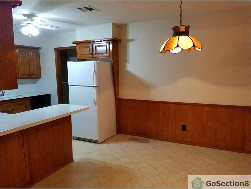 1320 SW 66th St - Photo 3 of 15