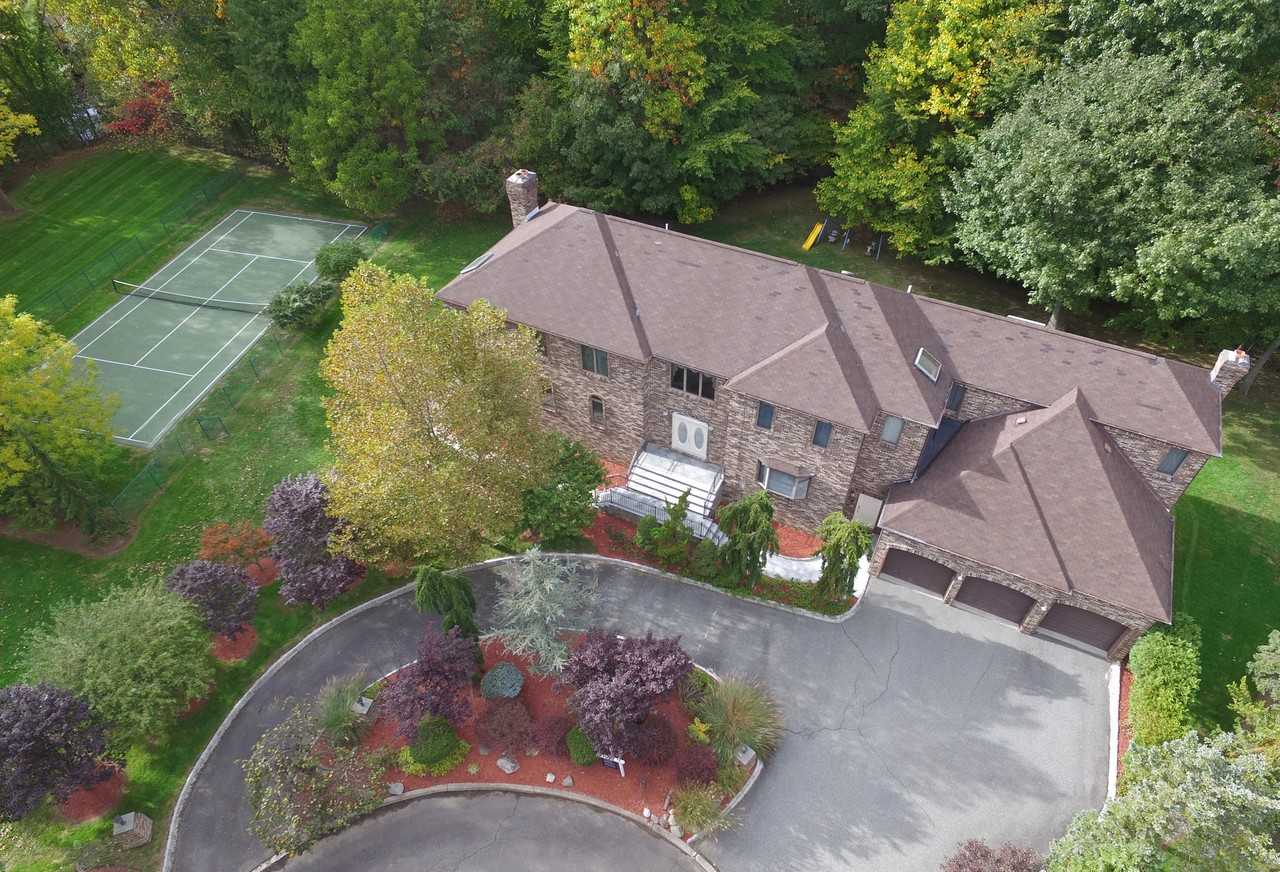 28 Pondside Ct - Photo 2 of 16