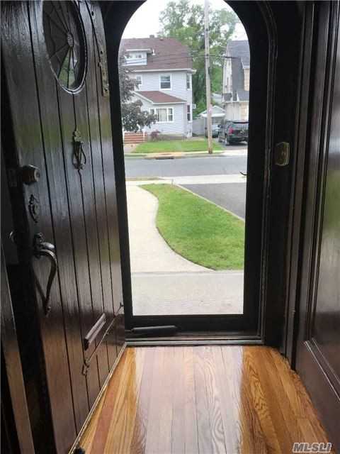 29 Oak Ave - Photo 3 of 17