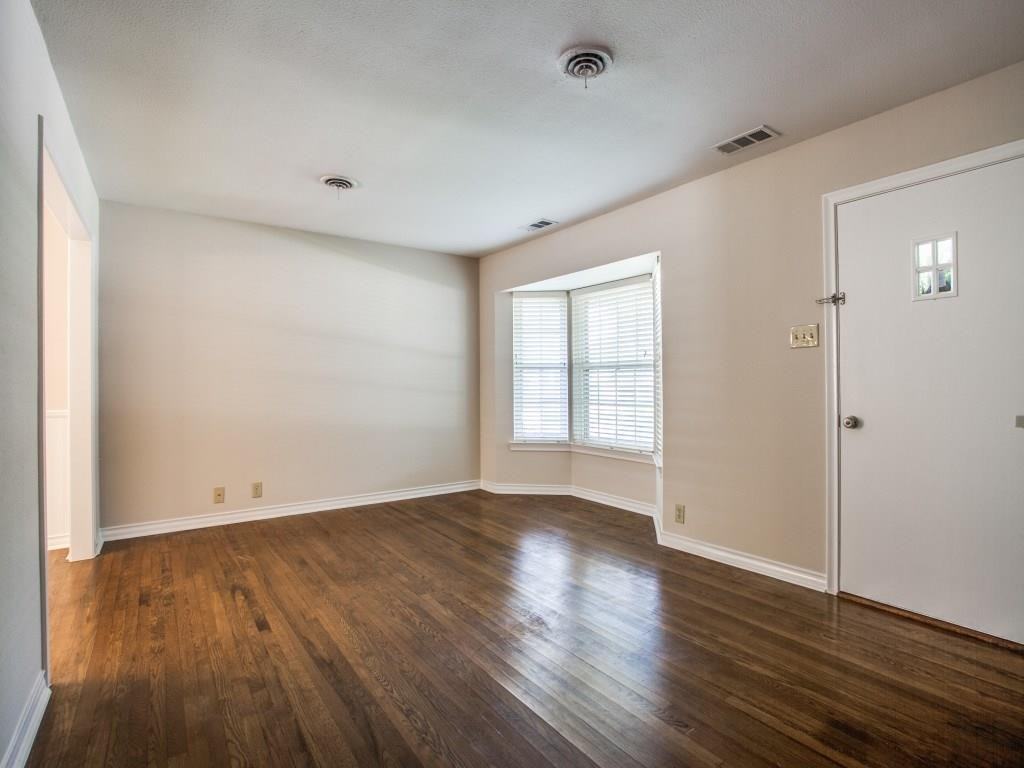 206 S Weatherred Dr - Photo 3 of 25