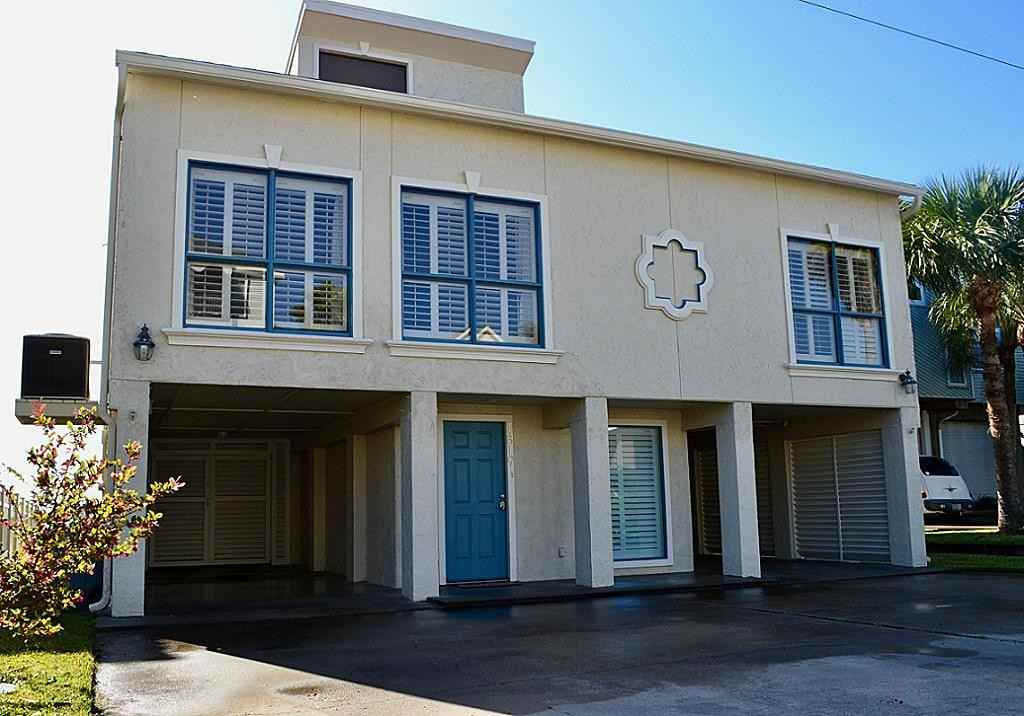 1819 Port O' Call St - Photo 2 of 32