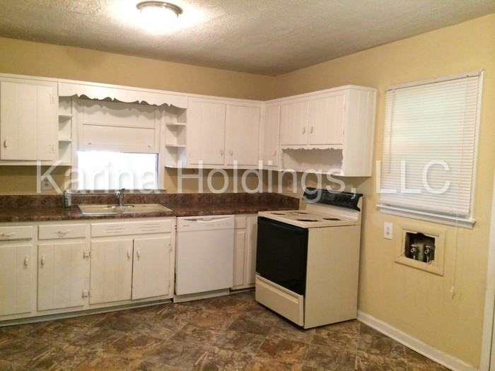 5185 Eubanks Dr - Photo 2 of 4