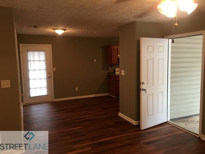 8161 Collier St SW - Photo 3 of 15