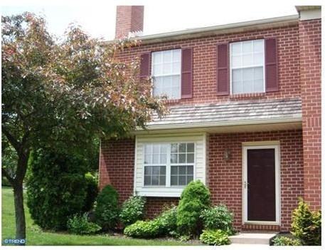 1701 Village Green Dr - Photo 2 of 27